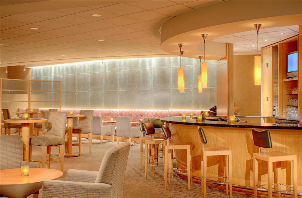 Hyatt Regency Pittsburgh International Airport 4*
