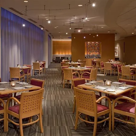 Hyatt Regency Pittsburgh International Airport 